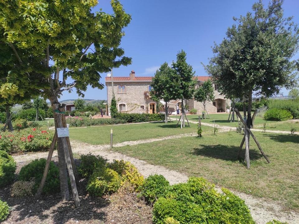 Masseria Fontana Dei Fieri ピエトレルチーナ エクステリア 写真